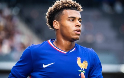 开云体育官网-杜埃：我们今天取得了一场漂亮的胜利 我尽力在每场比赛帮助球队