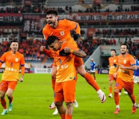 开云体育下载-【中超】泽卡首球梅州两人罚下 泰山2比1送梅州降级